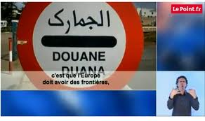 Le panneau de douane dans le clip officiel de Nicolas Sarkozy pour le second tour de la présidentielle 2012